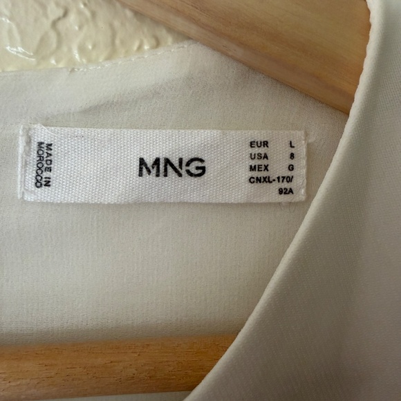 Black and White Two Tone Belt Dress - Picture 3 of 10